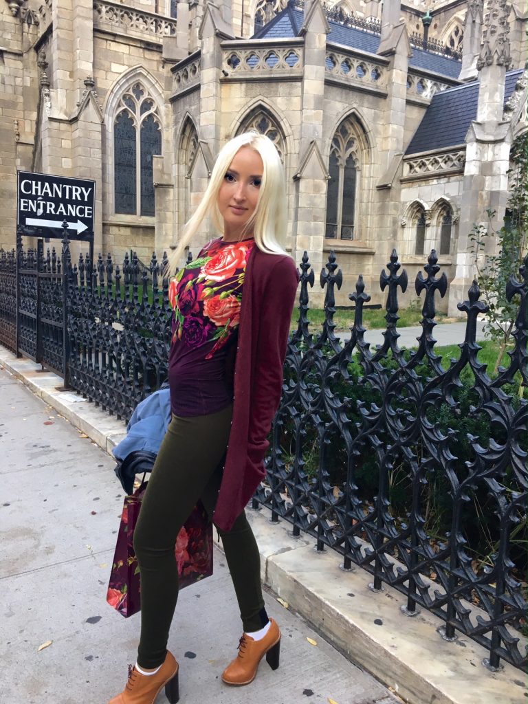 Outfit with Octer.com pieces