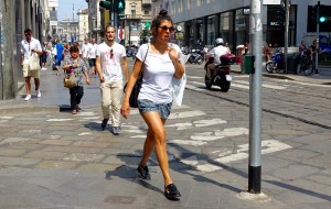 how to wear short shorts