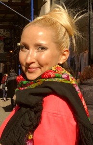 Liliya Anisimova's colorful Russian scarf