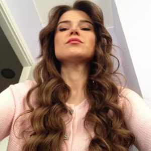 Julia's easy-to-create curls