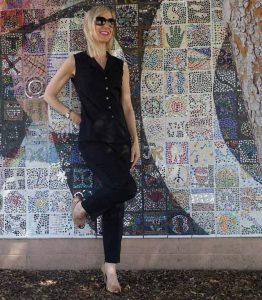 Professional outfit with a sleeveless shirt