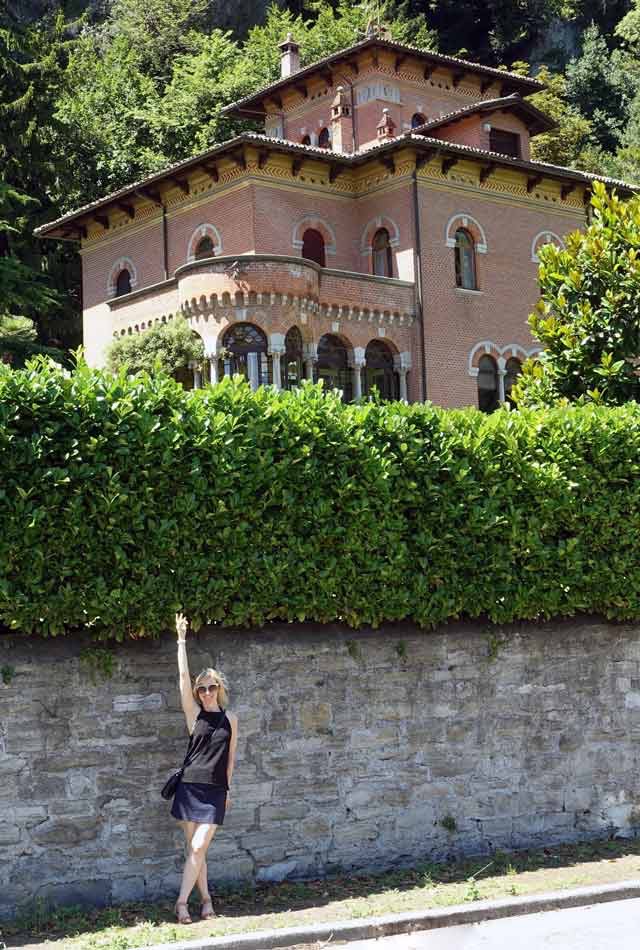 Outfit for strolling around Lake Como