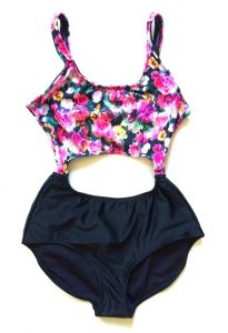K BELO Pixie Maillot, Posie